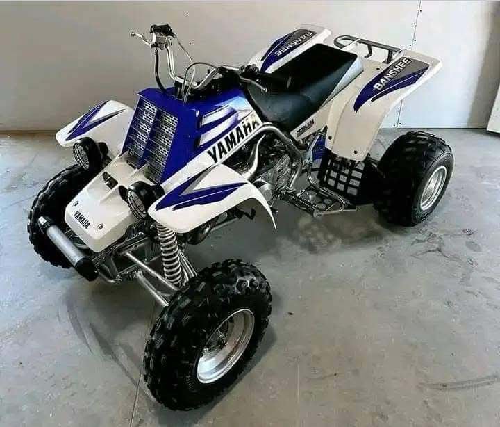 1998 yamaha banshee white color 350 twin